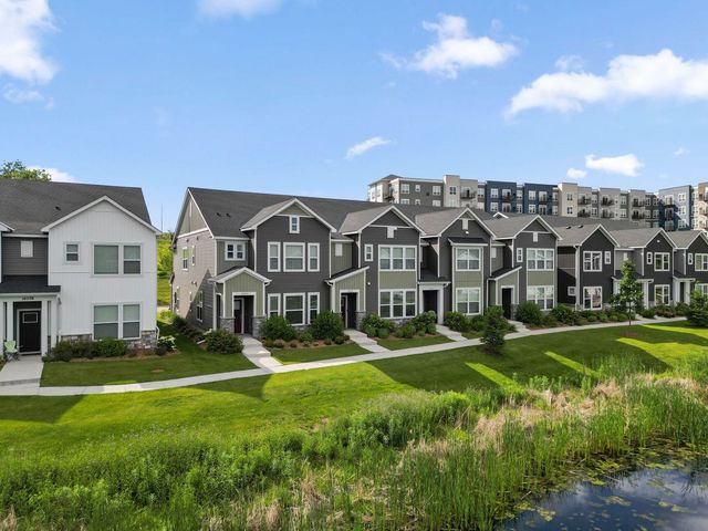 14524 Twin Lakes Circle, Burnsville, MN 55306