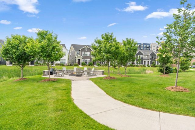 14524 Twin Lakes Circle, Burnsville, MN 55306