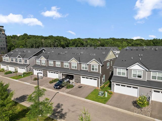 14524 Twin Lakes Circle, Burnsville, MN 55306