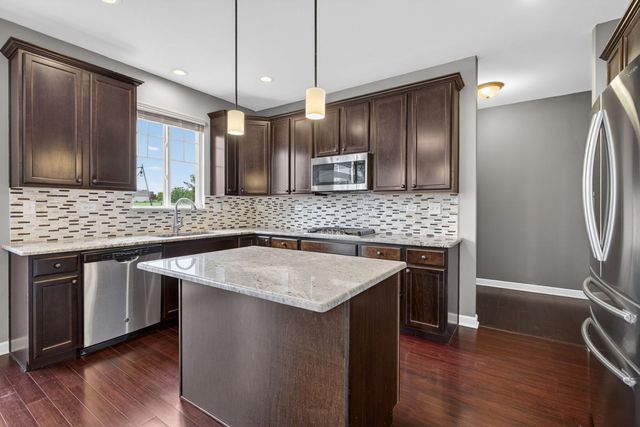 12807 Timber Wood Circle, Plainfield, IL 60585