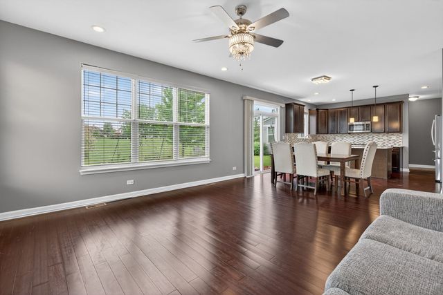 12807 Timber Wood Circle, Plainfield, IL 60585