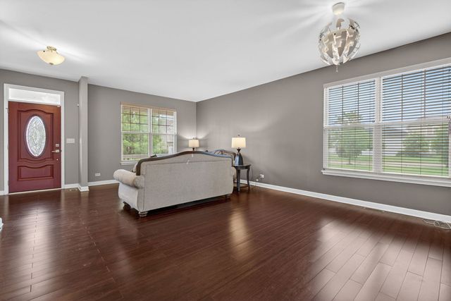 12807 Timber Wood Circle, Plainfield, IL 60585