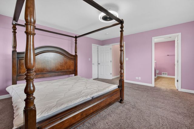 12807 Timber Wood Circle, Plainfield, IL 60585