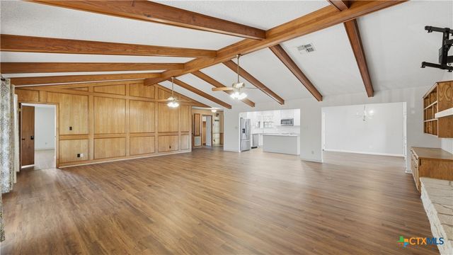132 W Outer Drive, Canyon Lake, TX 78133