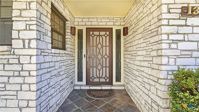 132 W Outer Drive, Canyon Lake, TX 78133