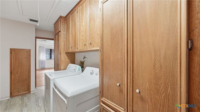 132 W Outer Drive, Canyon Lake, TX 78133