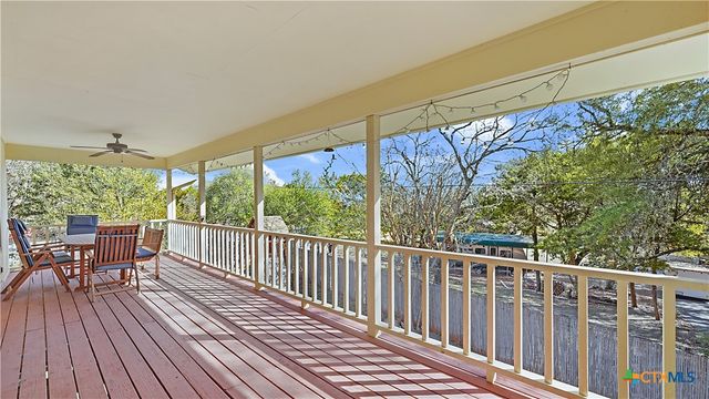 132 W Outer Drive, Canyon Lake, TX 78133
