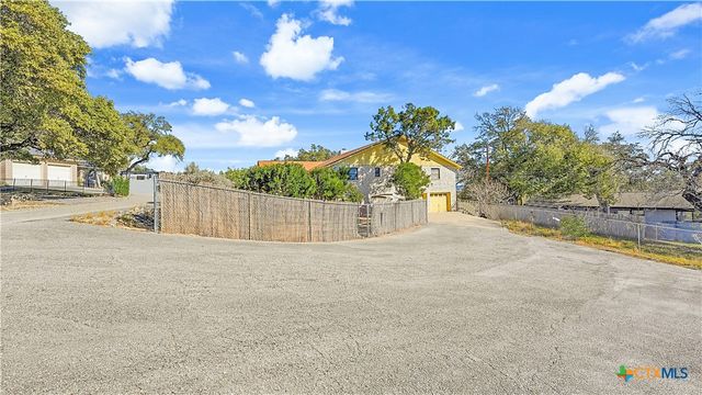 132 W Outer Drive, Canyon Lake, TX 78133