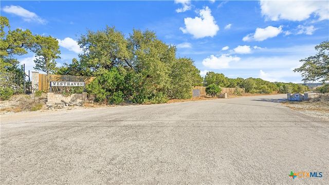132 W Outer Drive, Canyon Lake, TX 78133
