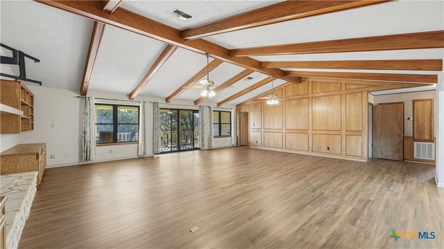 132 W Outer Drive, Canyon Lake, TX 78133