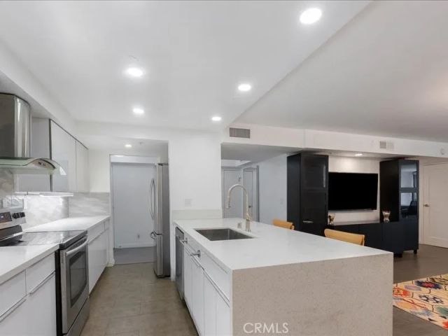 10660 Wilshire Boulevard 302, Los Angeles, CA 90024