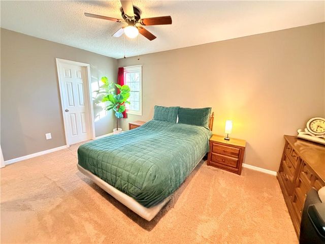 633 E COLLEEN Drive, Gardner, KS 66030