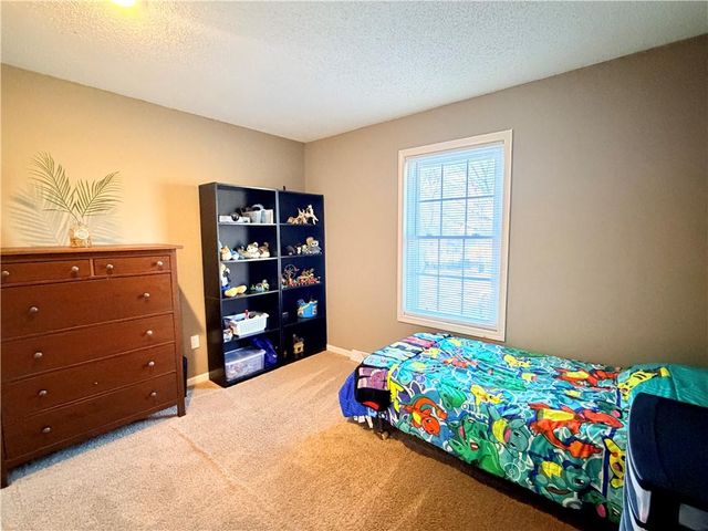 633 E COLLEEN Drive, Gardner, KS 66030