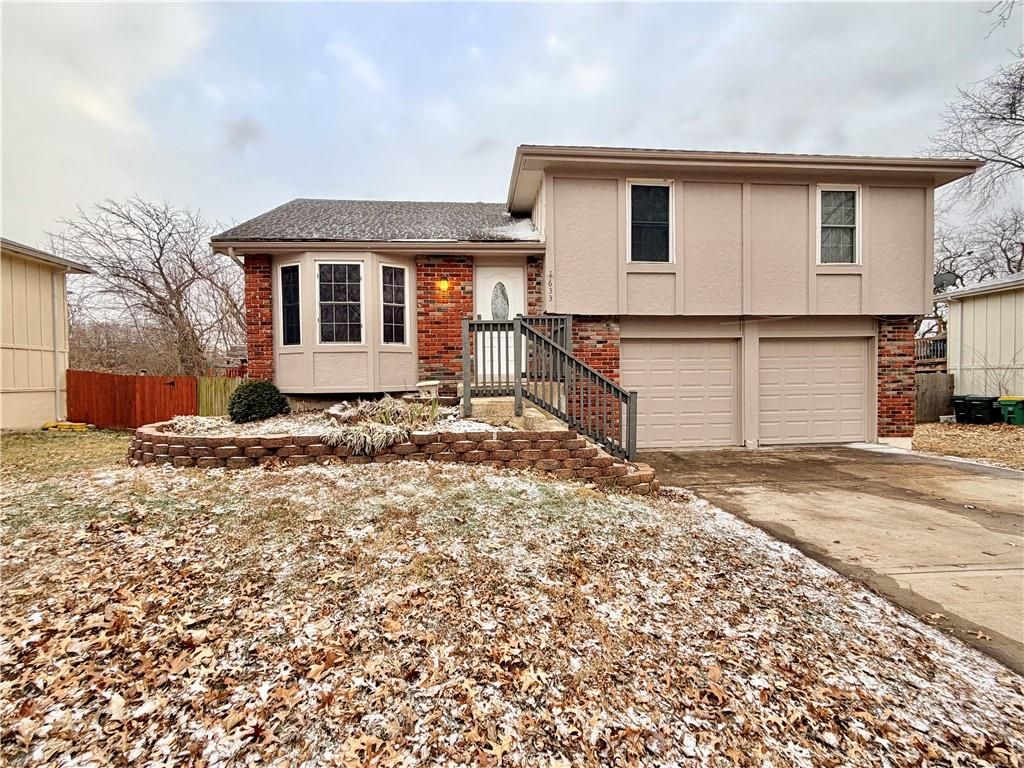633 E COLLEEN Drive, Gardner, KS 66030