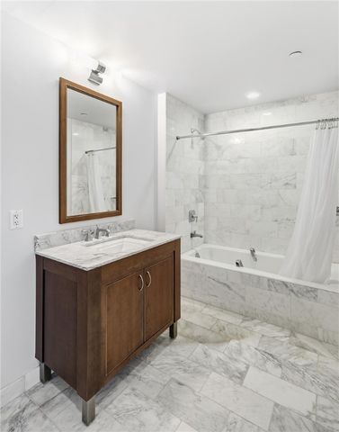 1 West Exchagne Street 2004, Providence, RI 02903