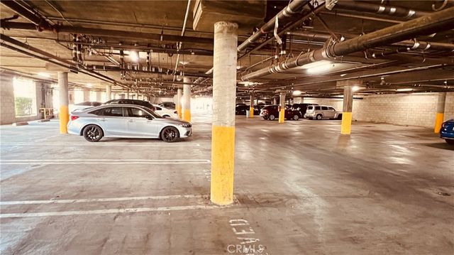 19350 Sherman Way 231, Reseda, CA 91335