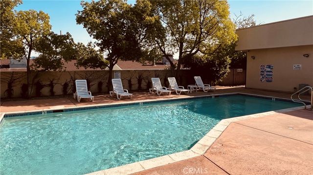 19350 Sherman Way 231, Reseda, CA 91335