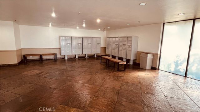 19350 Sherman Way 231, Reseda, CA 91335