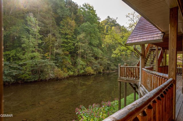 4273 Pittman Center Road, Sevierville, TN 37876