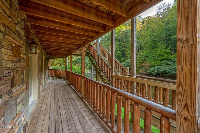 4273 Pittman Center Road, Sevierville, TN 37876