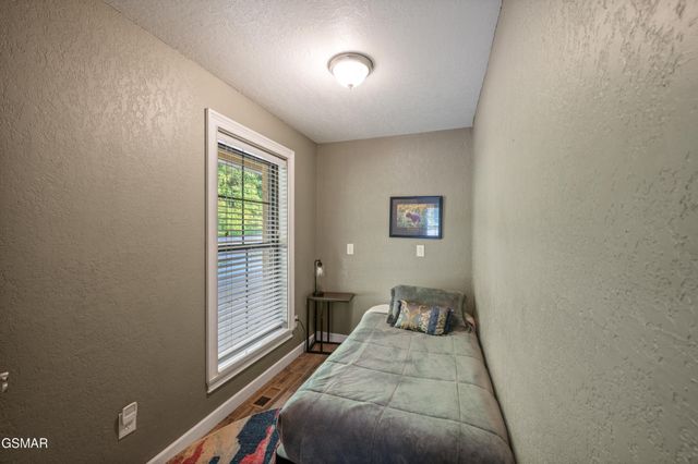 4273 Pittman Center Road, Sevierville, TN 37876
