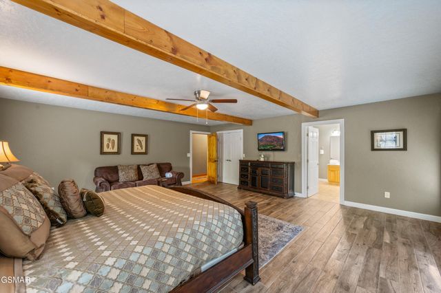 4273 Pittman Center Road, Sevierville, TN 37876