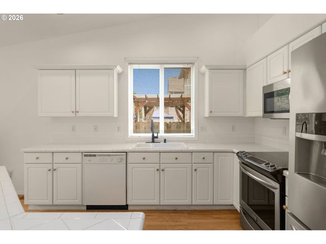 4627 Nw BUCKBOARD Dr, Portland, OR 97229