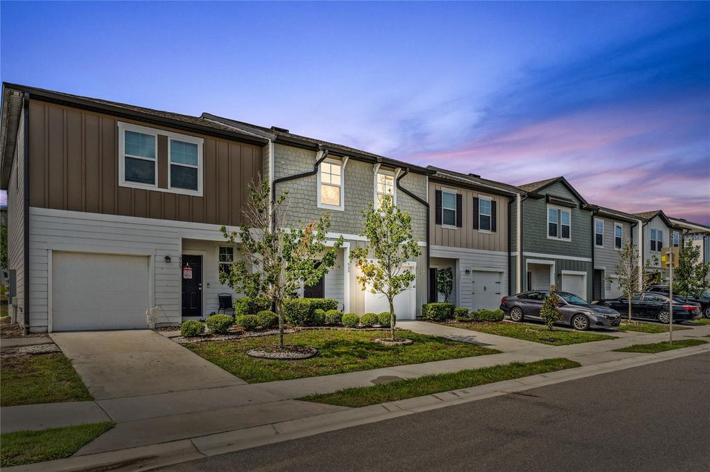 955 GRANDIN STREET, Davenport, FL 33837