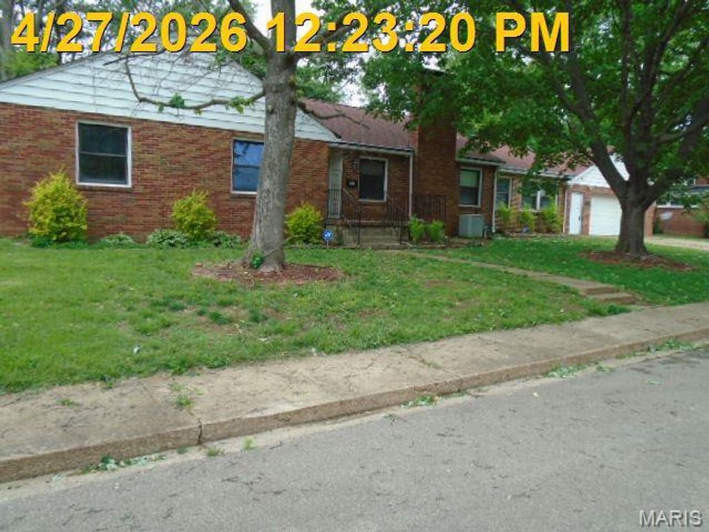 909 Michigan Street, Farmington, MO 63640