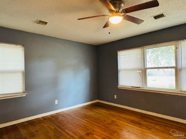 41 N 71st Ave, Pensacola, FL 32506