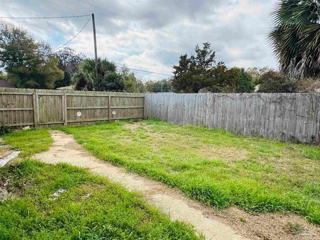 41 N 71st Ave, Pensacola, FL 32506