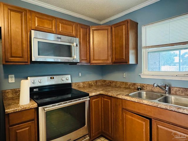 41 N 71st Ave, Pensacola, FL 32506