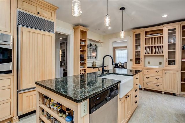 612 Emanuel Cleaver II Boulevard, Kansas City, MO 64110