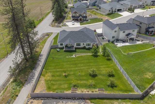 9302 W Floyd Dr, Cheney, WA 99004