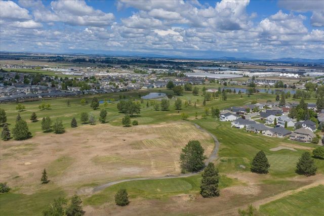 9302 W Floyd Dr, Cheney, WA 99004