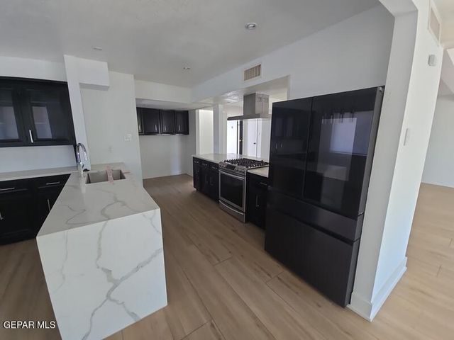 1212 BELVIDERE Street, El Paso, TX 79912