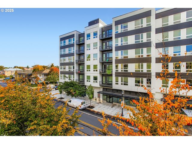 1455 N KILLINGSWORTH St 313, Portland, OR 97217