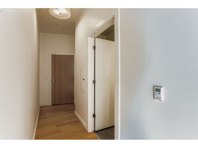 1455 N KILLINGSWORTH St 313, Portland, OR 97217