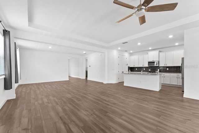 7322 34TH COURT E, Sarasota, FL 34243