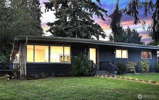 4902 NE 7th Place, Renton, WA 98059
