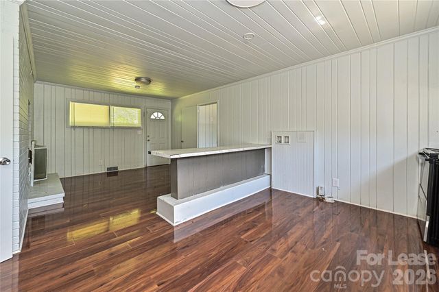 217 Bennett Street, Charlotte, NC 28213