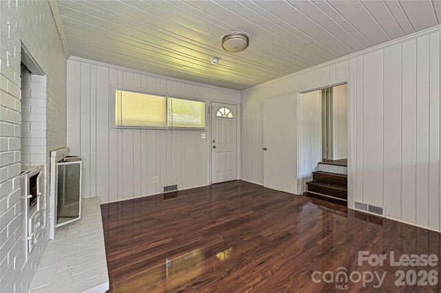 217 Bennett Street, Charlotte, NC 28213