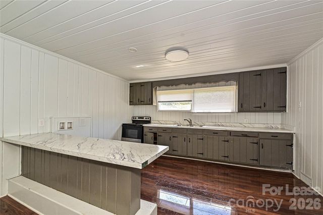 217 Bennett Street, Charlotte, NC 28213