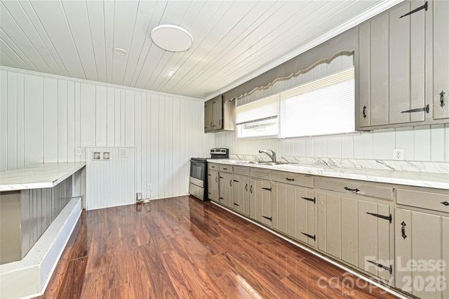 217 Bennett Street, Charlotte, NC 28213