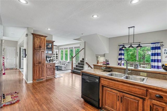 1606 Curtis Drive, Greenwood, MO 64034