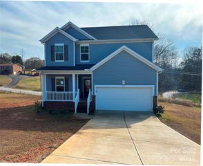 574 30th Avenue Circle NE, Hickory, NC 28601