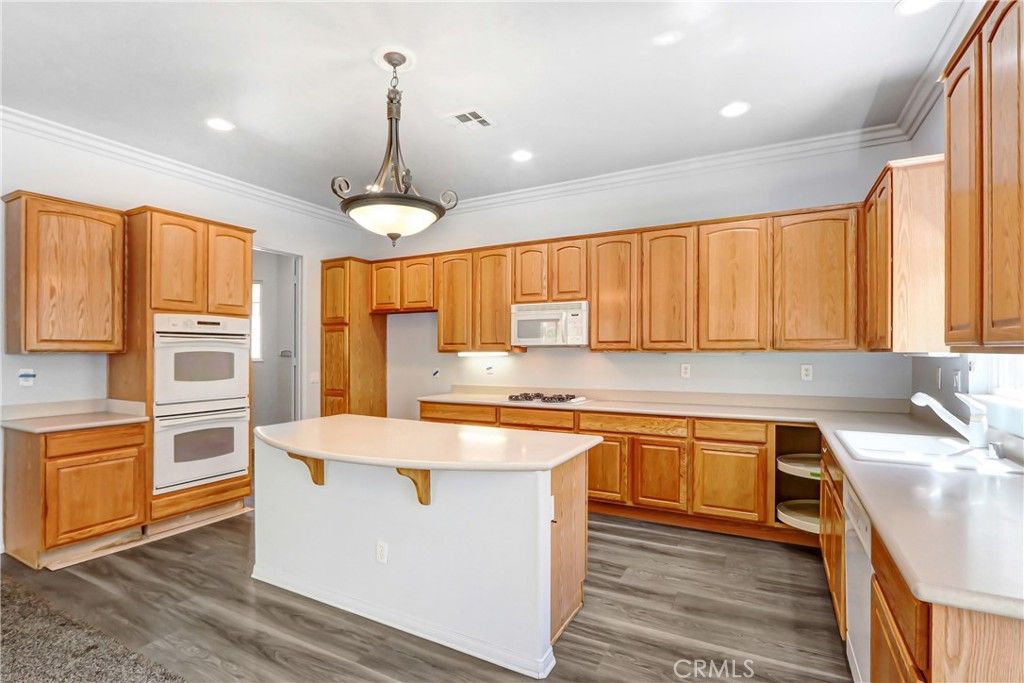 Image 4 of property listing at 2360 Wailea Beach Drive, Banning, CA 92220