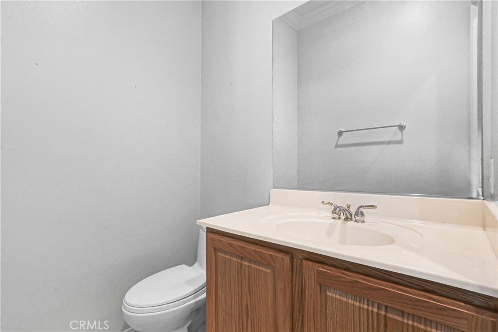 Image 8 of property listing at 2360 Wailea Beach Drive, Banning, CA 92220