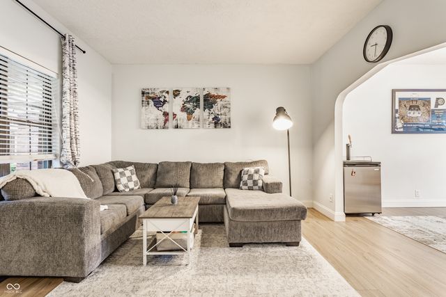 530 Sutherland Avenue UNIT B, Indianapolis, IN 46205