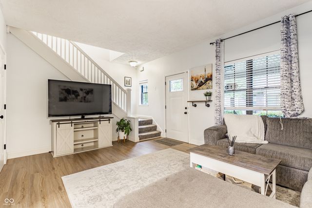 530 Sutherland Avenue UNIT B, Indianapolis, IN 46205